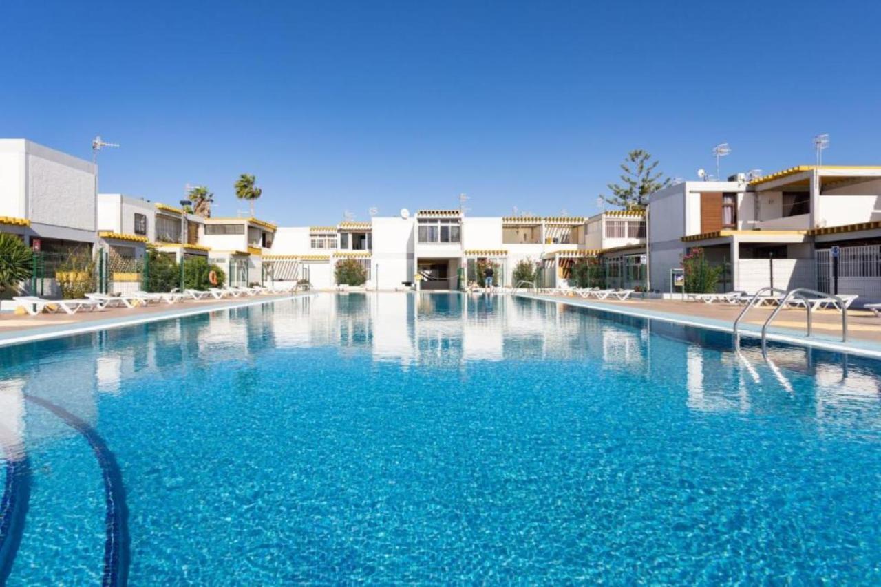 Papagayo Beach Apartments Arona  Exterior photo