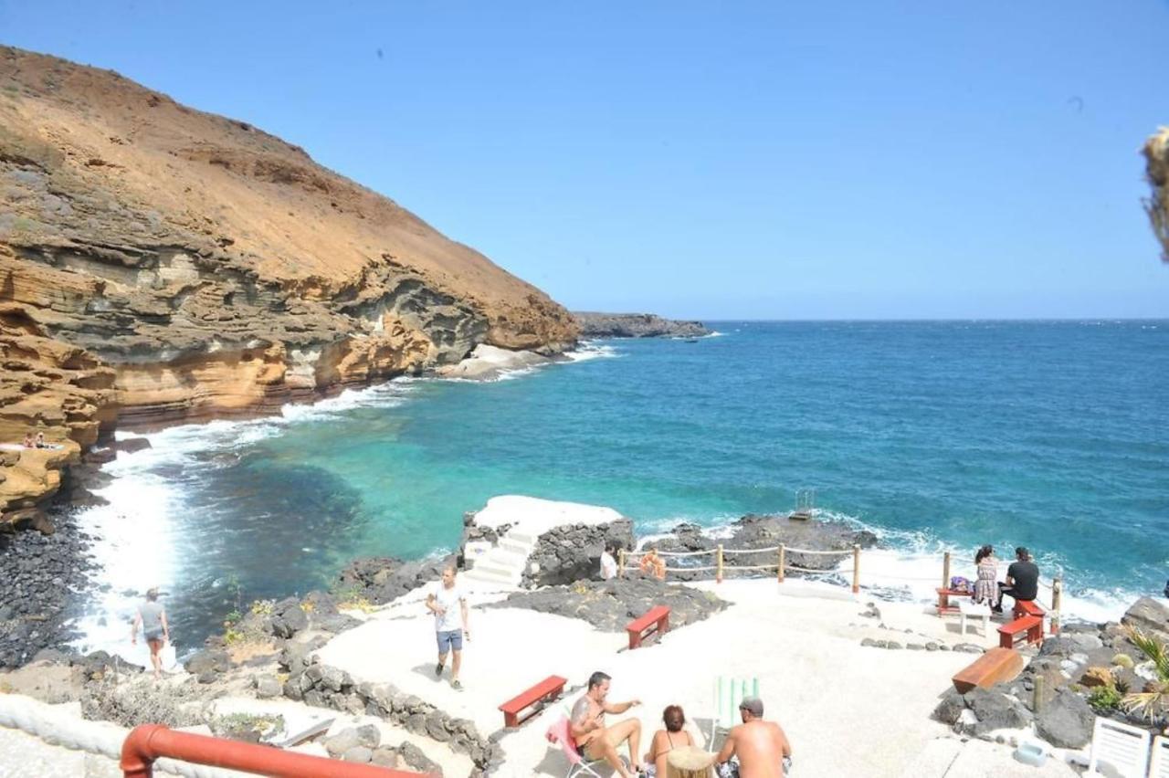 Papagayo Beach Apartments Arona  Exterior photo