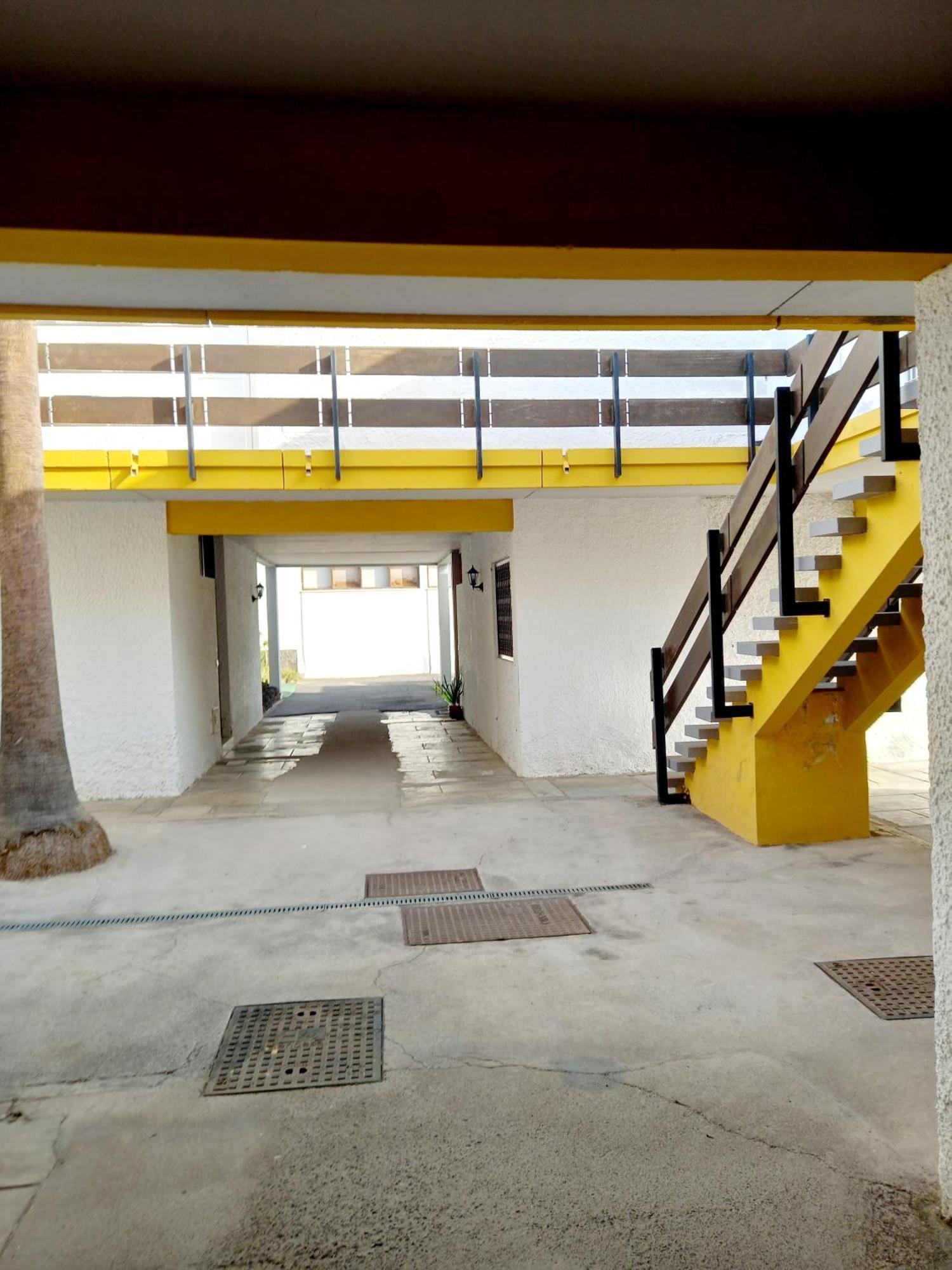 Papagayo Beach Apartments Arona  Exterior photo