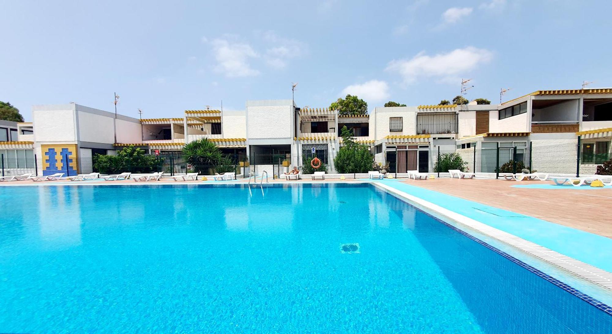 Papagayo Beach Apartments Arona  Exterior photo