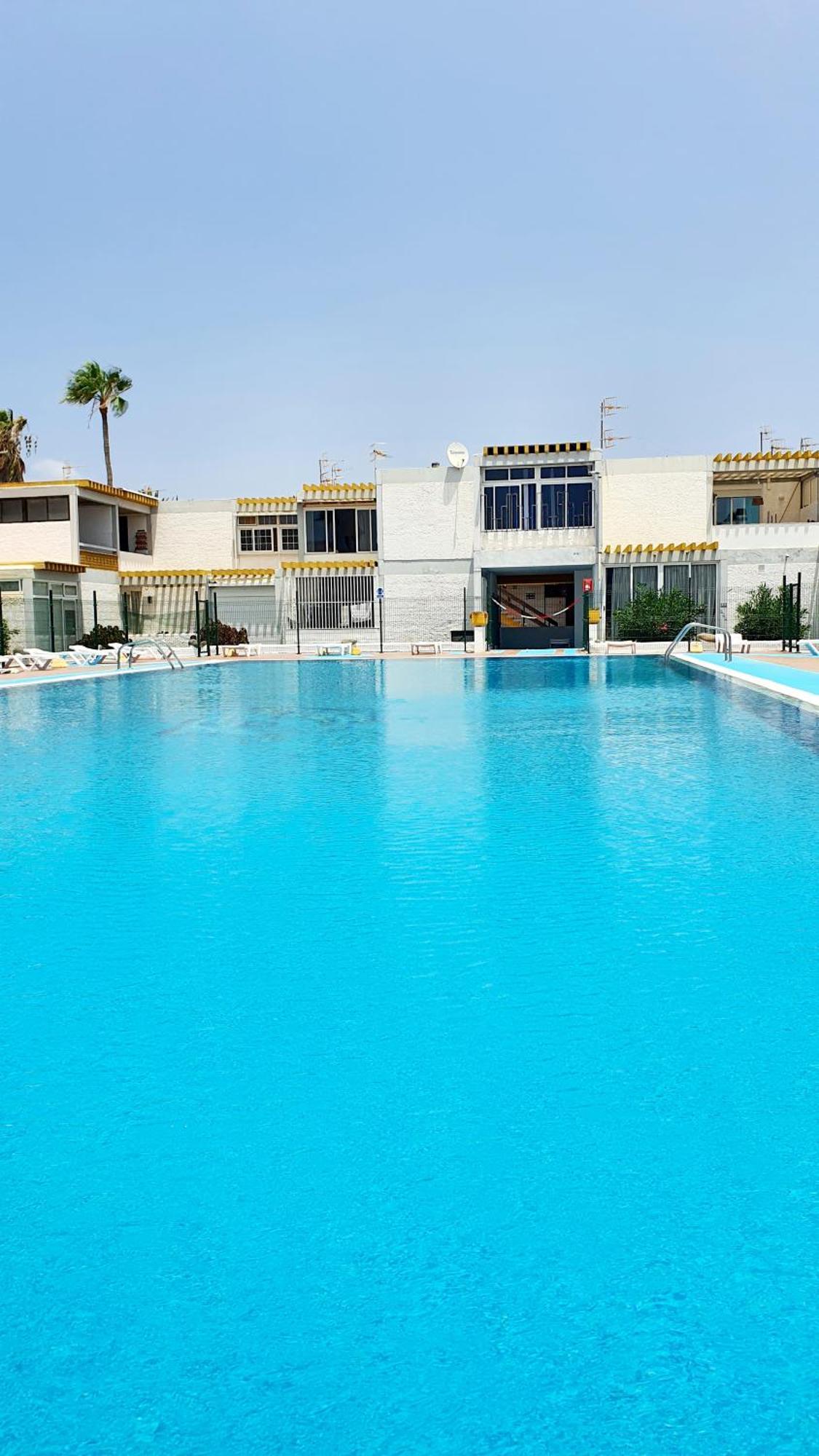 Papagayo Beach Apartments Arona  Exterior photo
